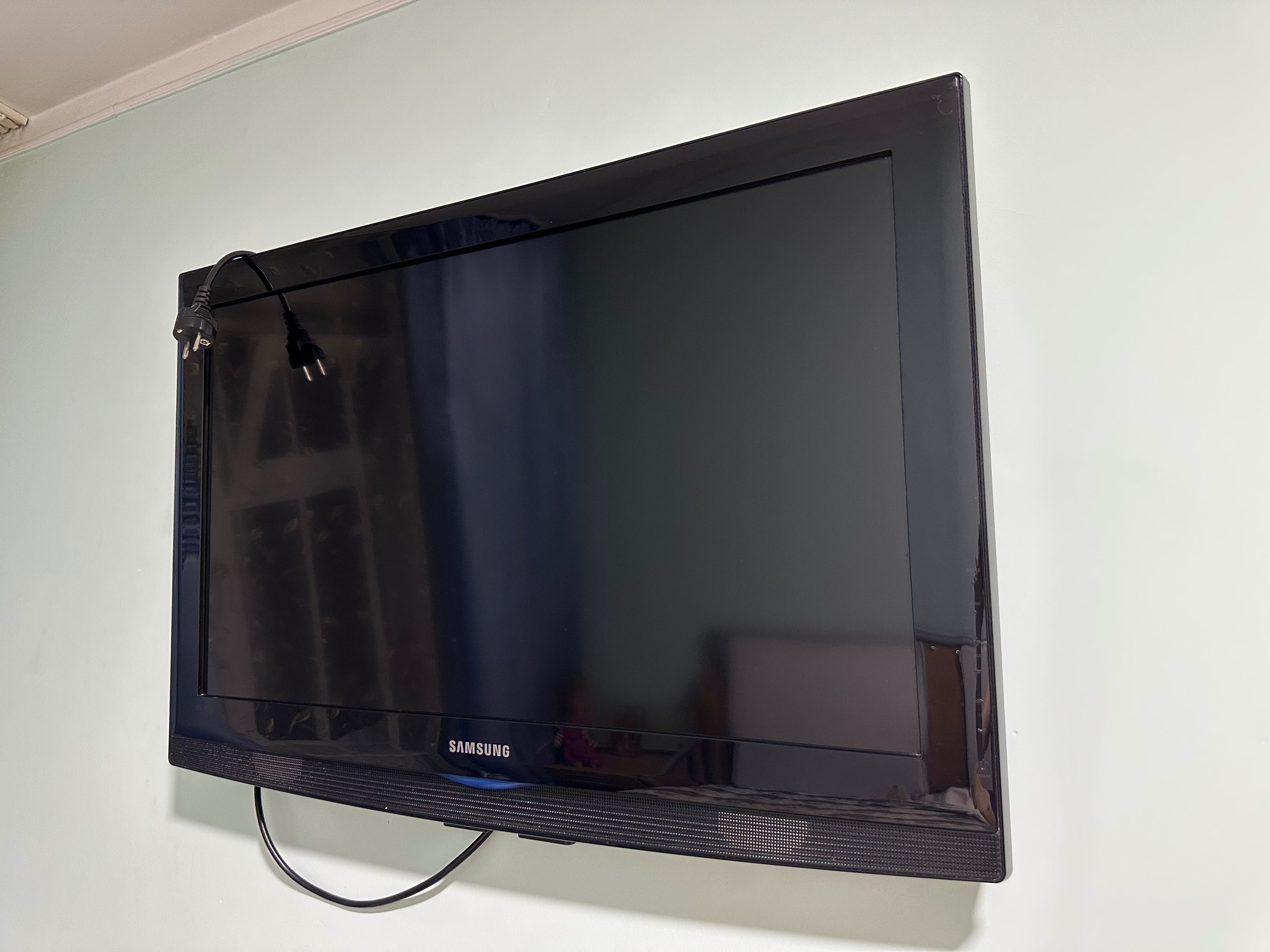 Телевизор SAMSUNG