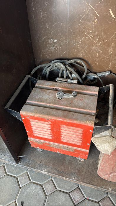 Сварка советская. Сварочный аппарат