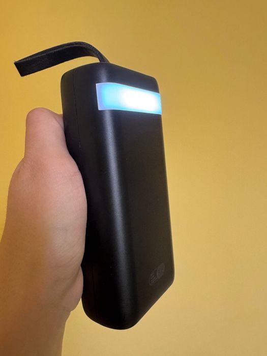 Преносима външна батерия 30 000mAh