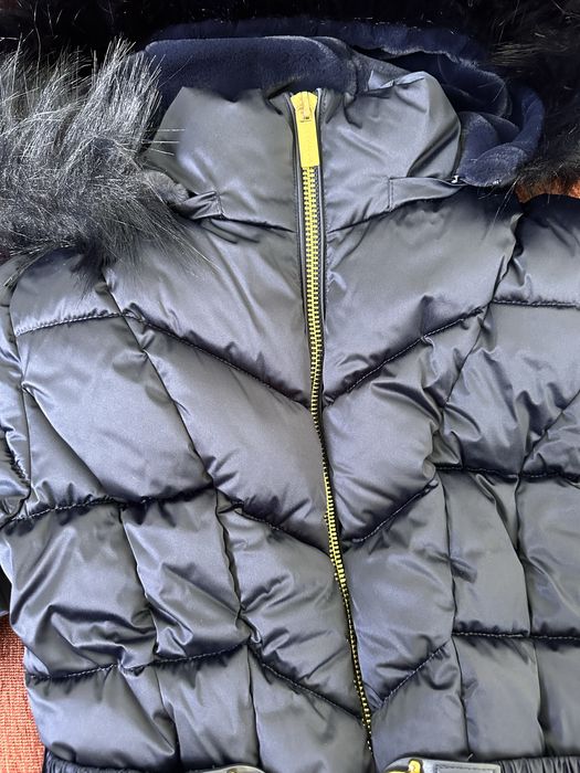 Продавам дамско яке Marciano by Guess