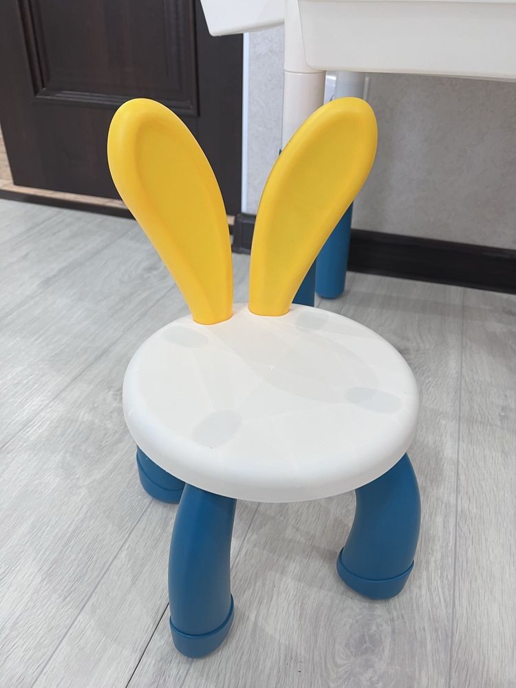 Конструктор детский со столом и стульями