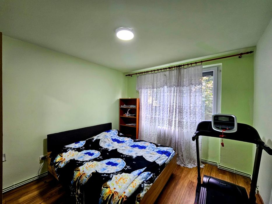 Apartament 3 camere modern, etaj 1, 72 mp – complet renovat, Ineu