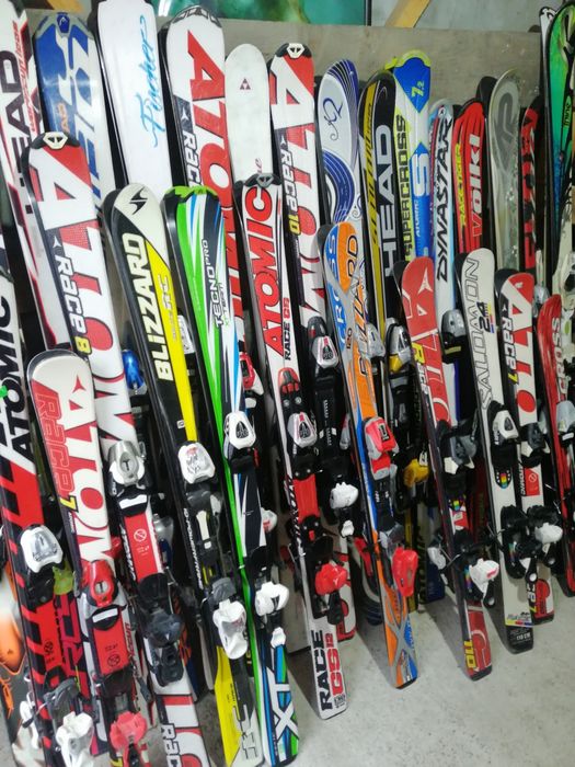 Schiuri/Ski, Clăpari diferite mărimi și modele