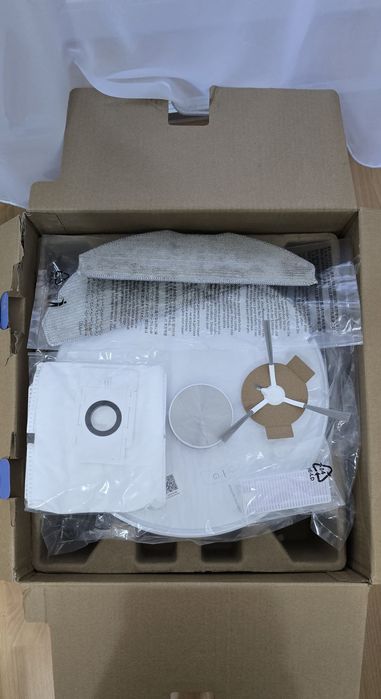 Robot aspirator cu mop Ezviz RE4 Plus