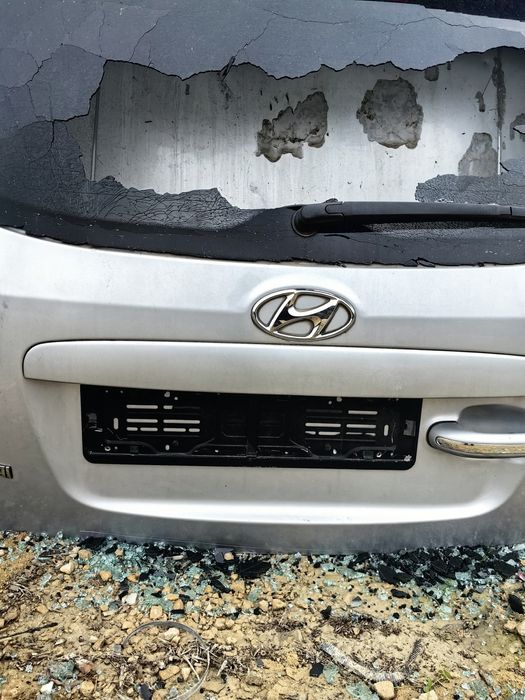 Врата багажник за Hyundai Santa Fe / Хюндай Санта Фе 2009г