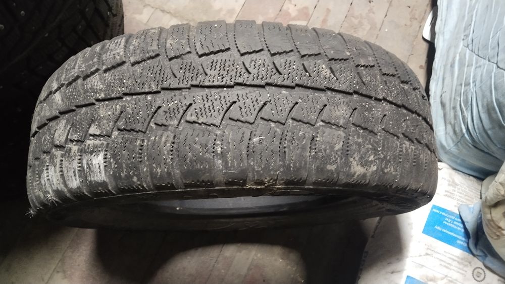 Продам резину всесезонка