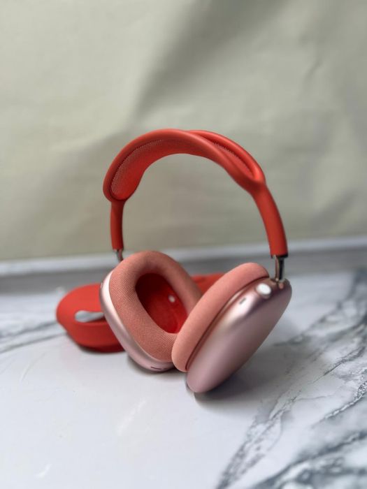AirPods Max, с чехлом