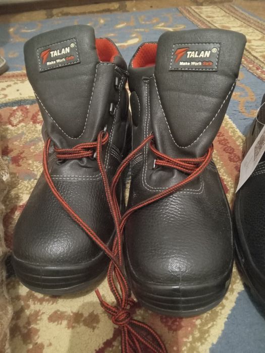 Продам спецобувь