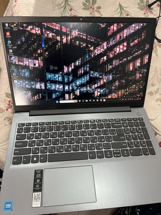 Lenovo Ideapad 3 ноутбук