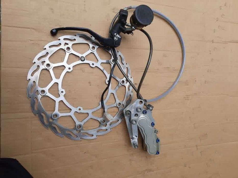 Beta 300rr enduro și supermoto