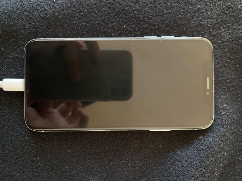 iPhone Х с дефект