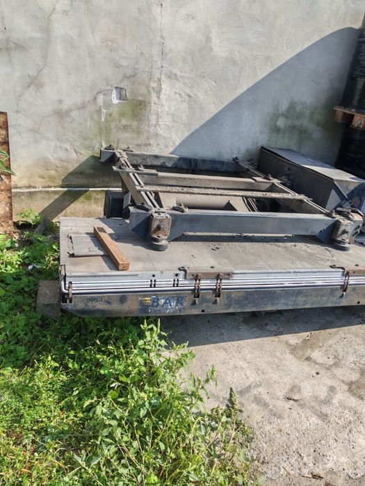 Lift hidraulic semiremorca