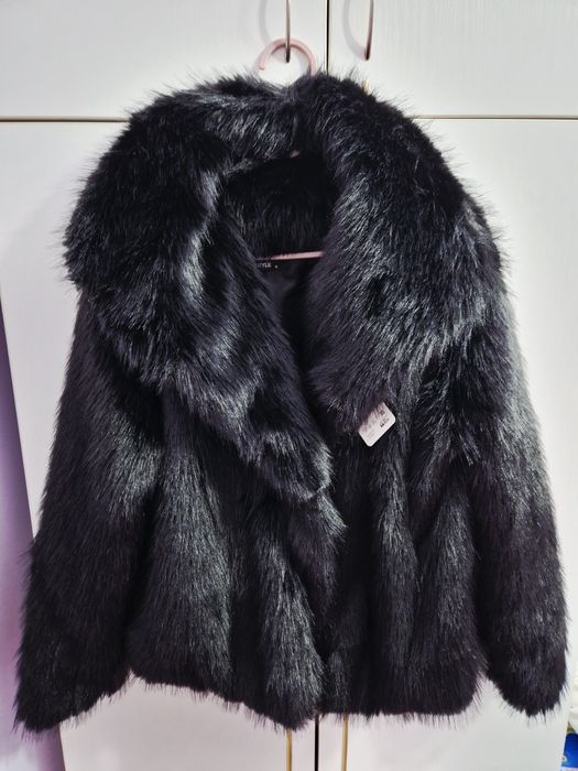 Ново палто с етикет