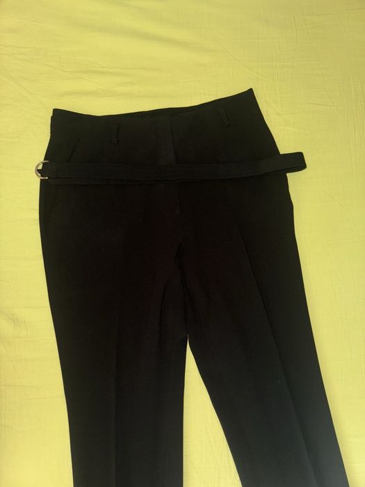 Дамски панталон с колан и дамски дънки