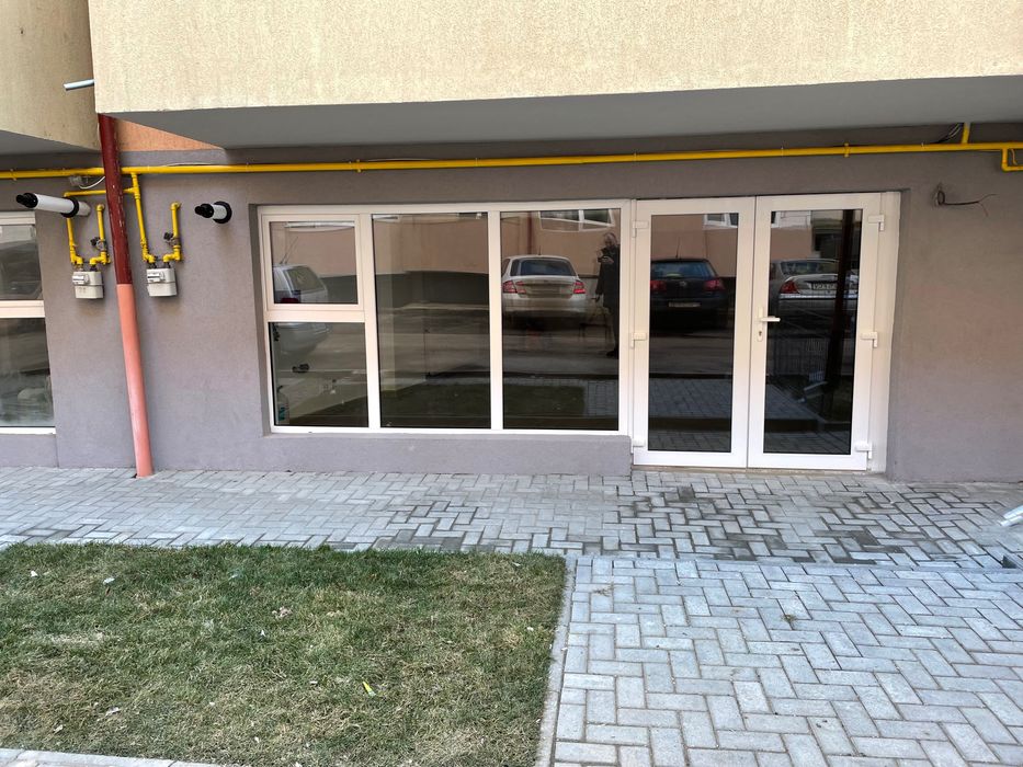Închiriez spațiu comercial în Apahida