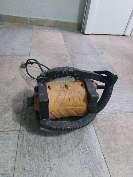 Popi-vibrator,masina l fier MAX