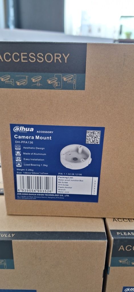 SISTEM VIDEO DAHUA PoE
13xCamere video 2mP 2,8mm+suporti montaj
1xNV