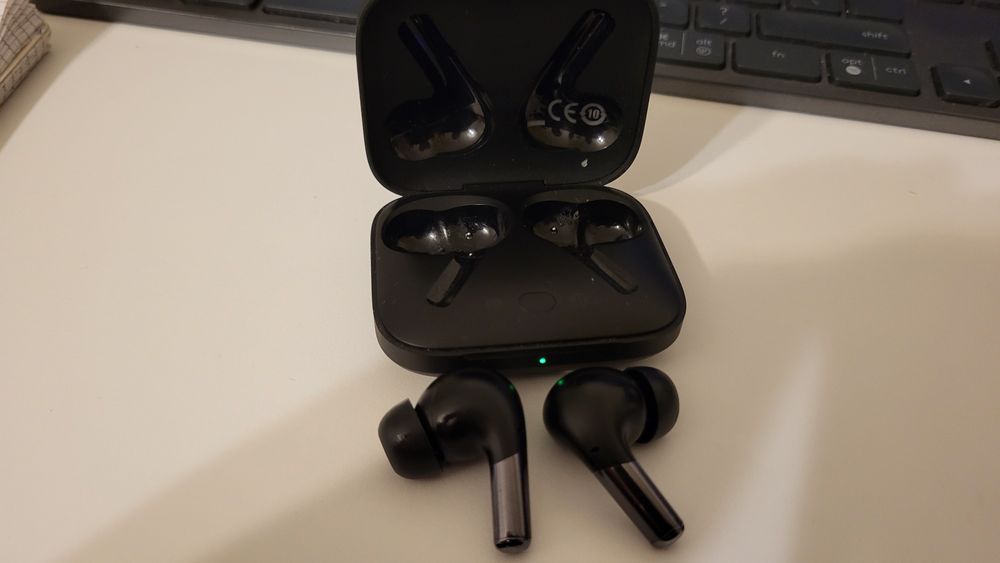 Vand Casti OnePlus Buds Pro