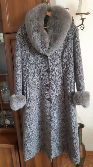 Продам  зимнее  пальто