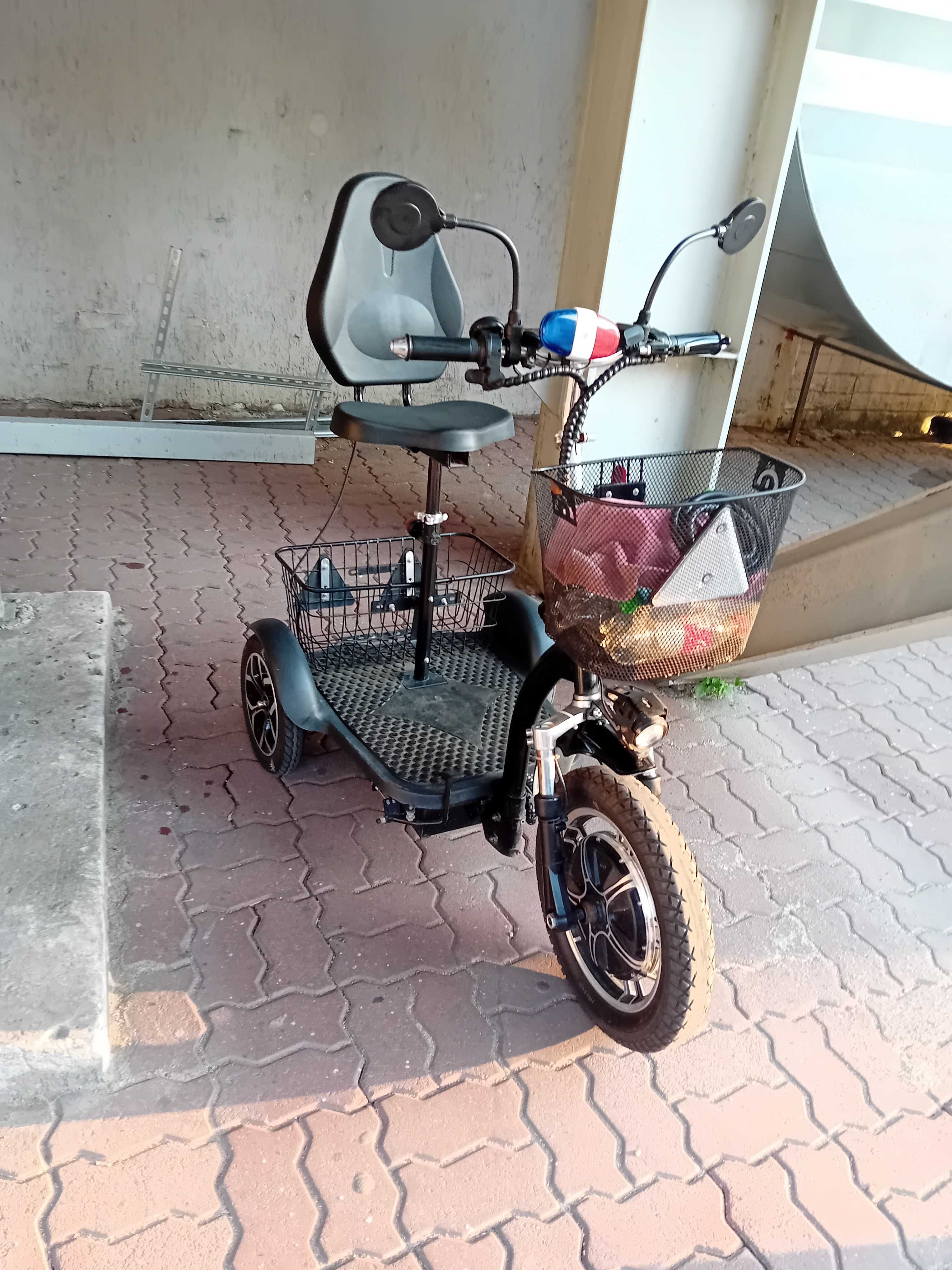 Vânzare tricicletă electrică
