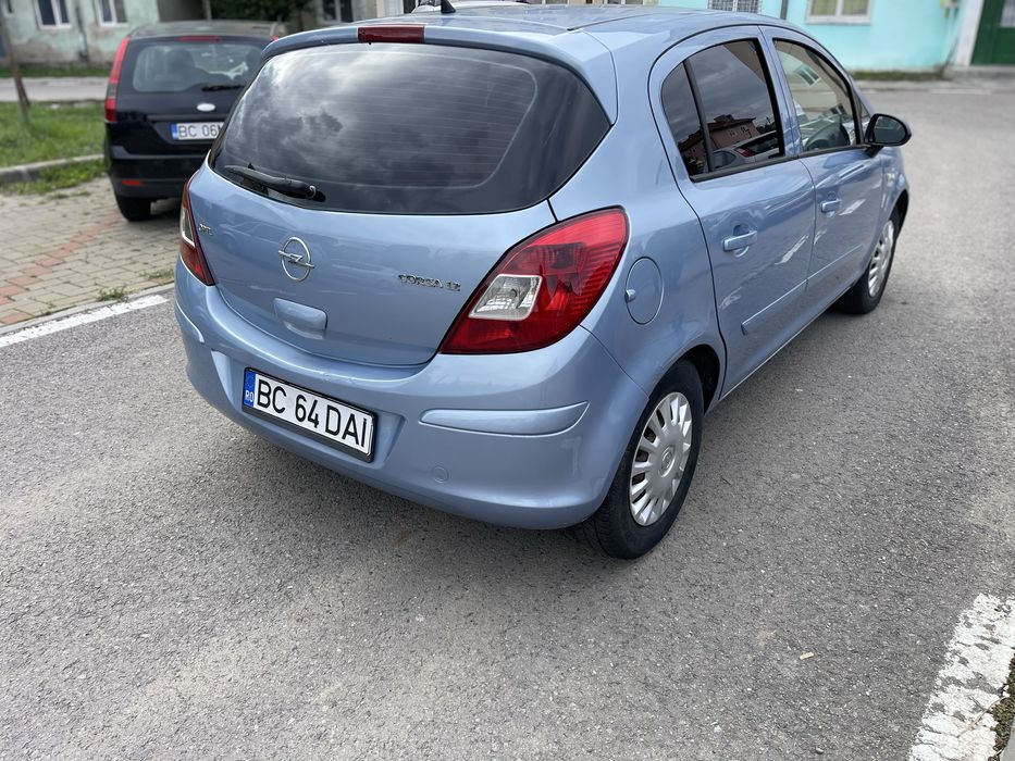 Opel Corsa 1.2 Benzină – 2006 – 80 CP – În stare foarte bună