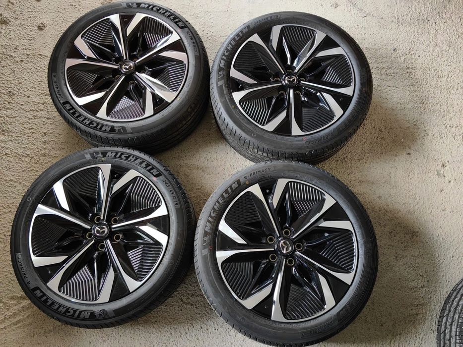 Джанти с Гуми Mazda 19 цола 5х114.3
