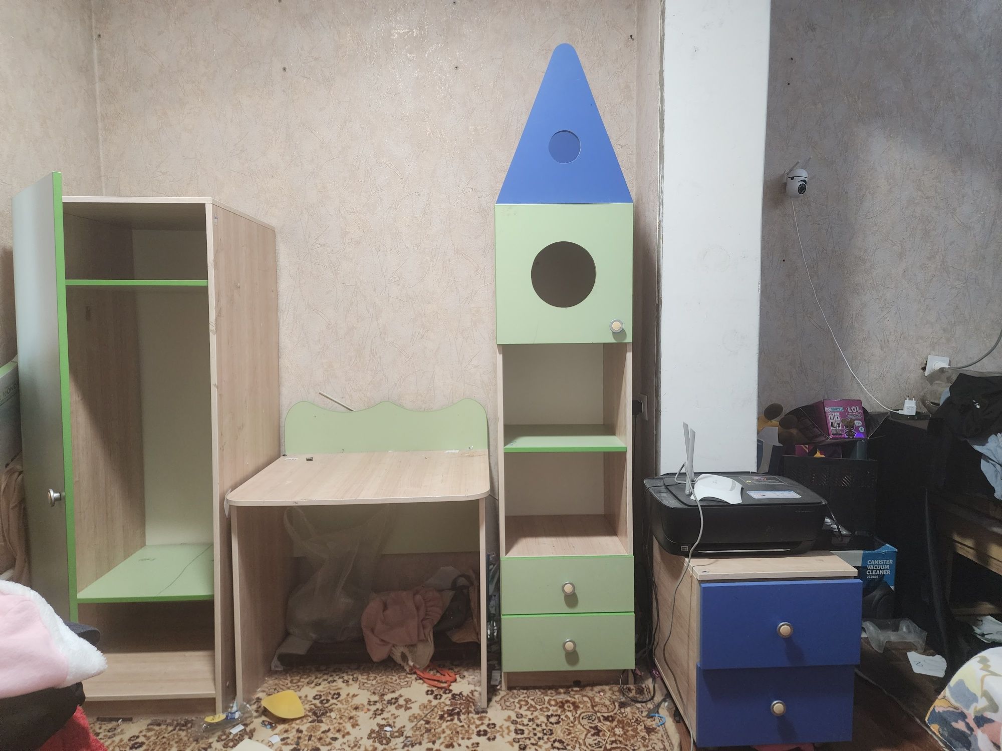 Продам детскую мебель