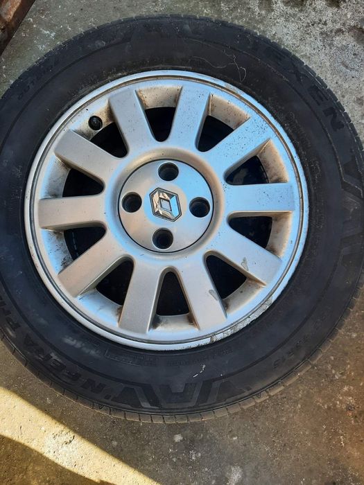 Джанти с гуми 4х100 15 цола рено
