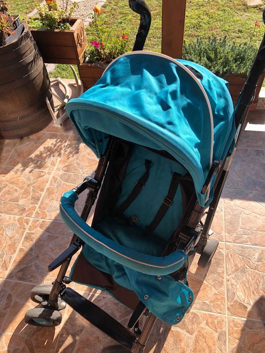 Бебешка количka Moni