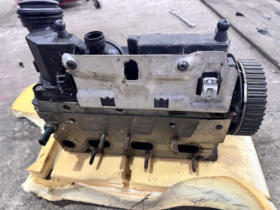 Chiulasa Polo Skoda 1.2 CFW TDI cu axe came in stare perfecta