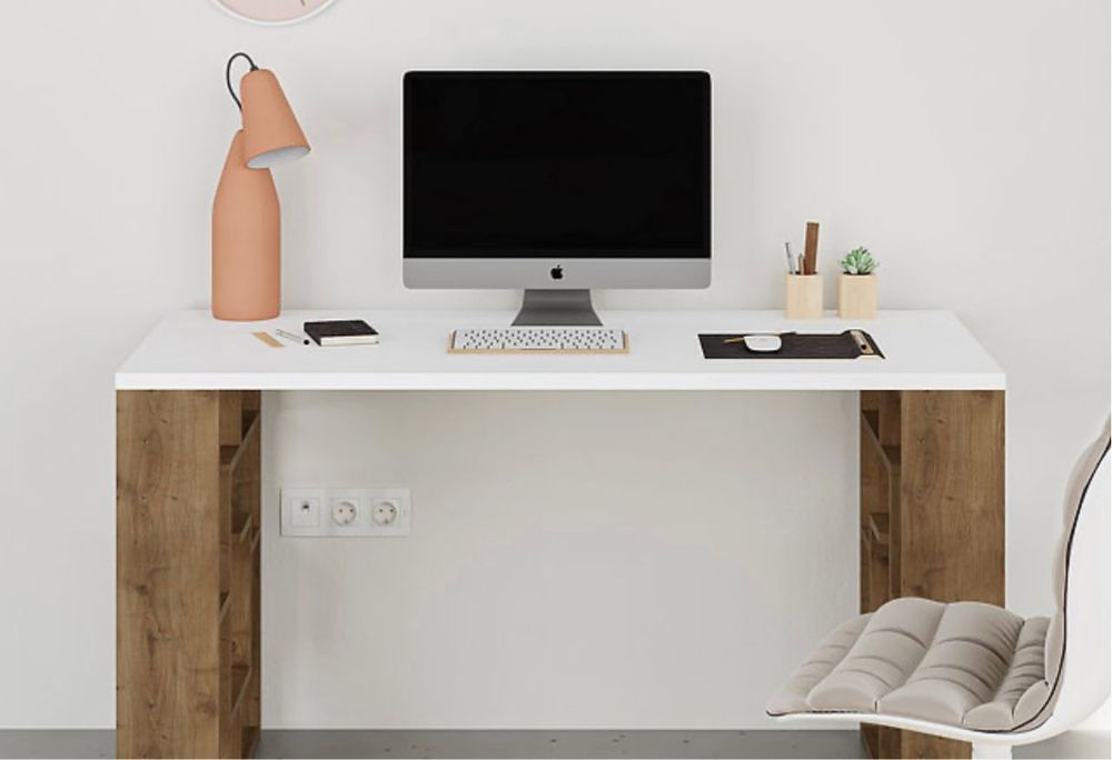 Бюро бял лак, тъмен дъб. Перфектно.