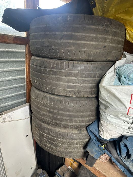 Зимние шины/комплект зимних шин/зимние колеса