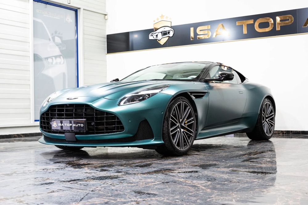 Aston Martin DB12 Volante Rate Leasing Garantie 24 Luni