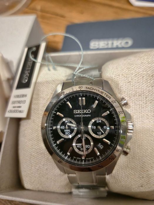 Часовник SEIKO (чисто нов с гаранция)!