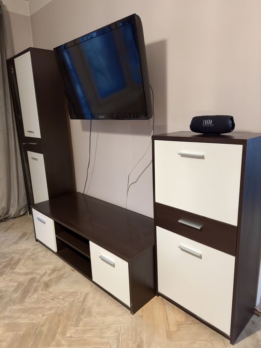 Mobilier set pentru living/sufragerie , compus din comoda tv+2dulapuri
