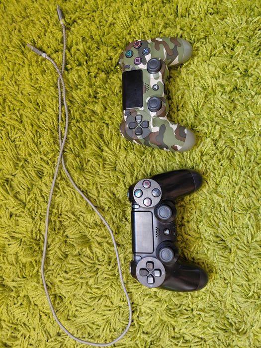 Продам PlayStation 4