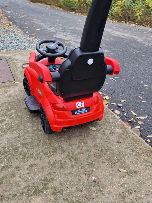 Mașinuță cu mâner de impins detașabil