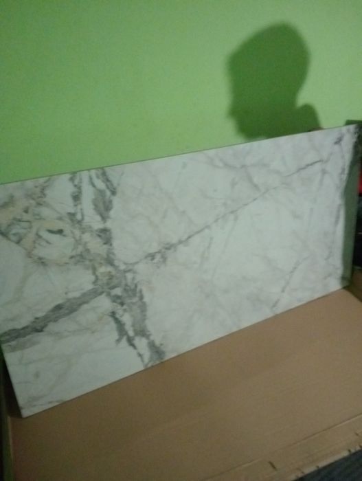 Vând gresie 5 bucati