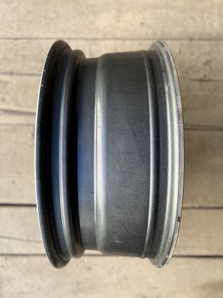 Срочно продам диски R18 на 114,3