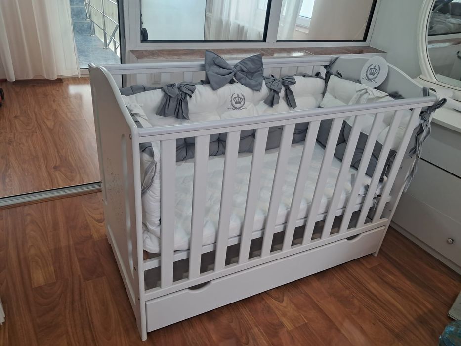 Vând pătuț bebeluși