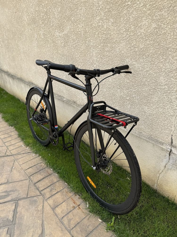 Bicicleta olandeza de oras cu schimbator in butuc 8 viteze