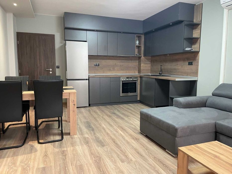 Дава се под наем Тристаен апартамент в София, Обеля 2 - 90 кв.м за 612 € - Снимка #1