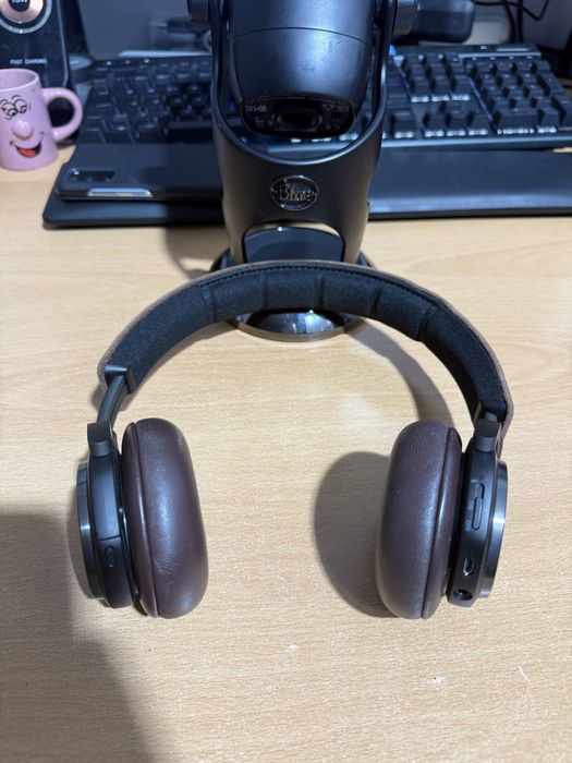 Casti Bang Olufsen H8 Brown