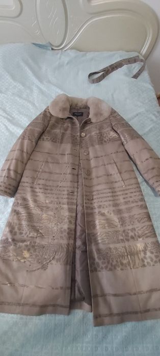 Продам новое пальто