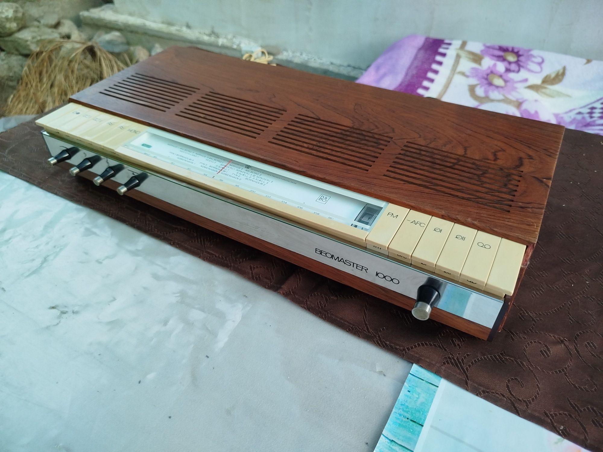 Amplituner B & O- Beomaster 1000