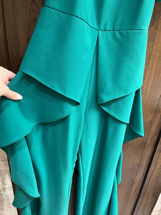 Официален гащеризон