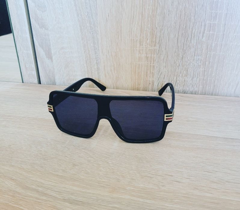 Ochelari Gucci  .