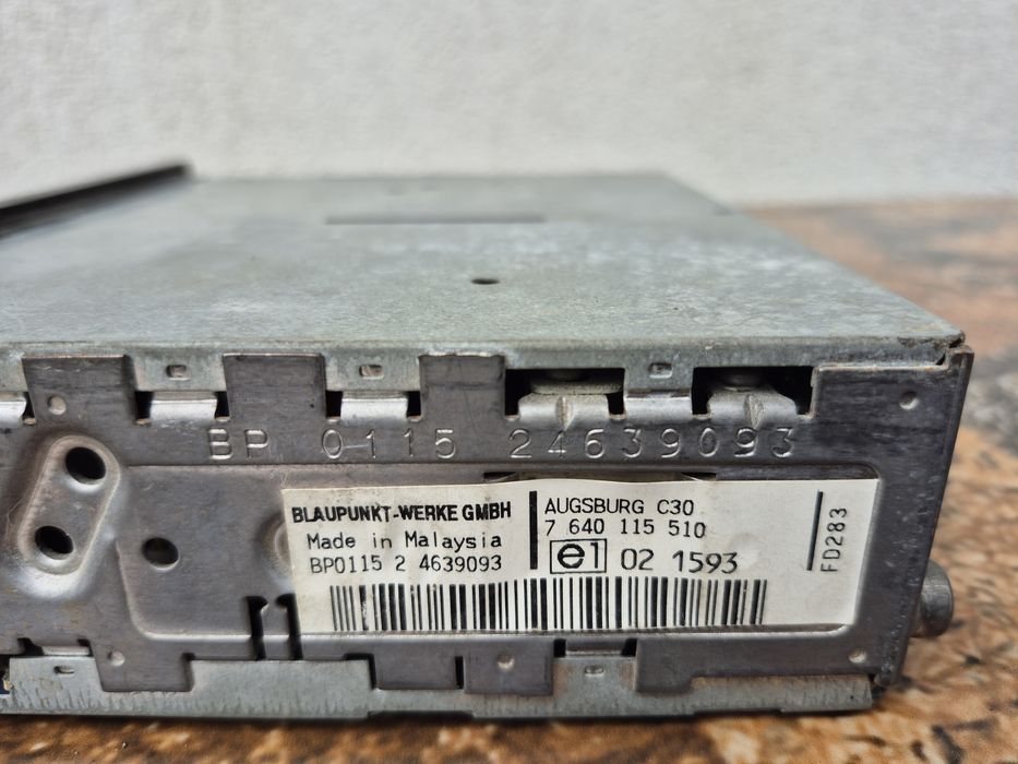 Radio Casetofon auto marca Blaupunkt Augsburg C30 made in Malaysia
