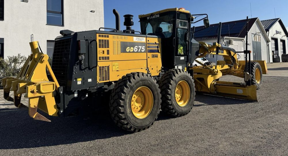 Grader komatsu GD 675 an 2019 ore 2000