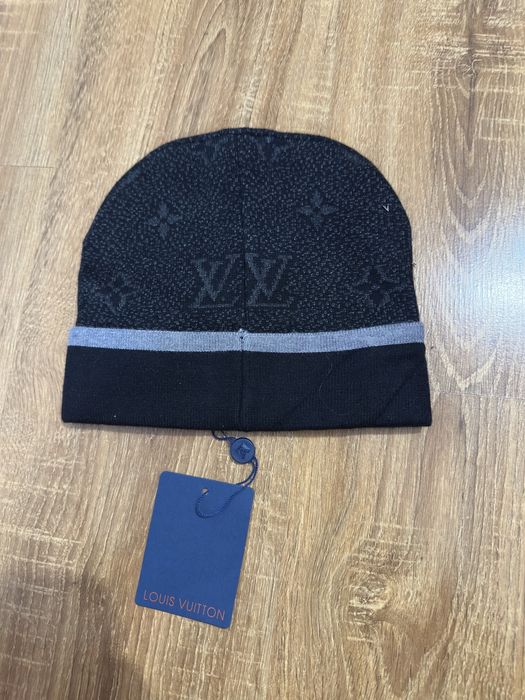 Caciula louis vuitton